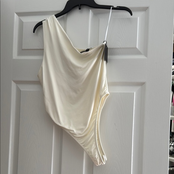 JLUXLABEL Cream Asymmetrical Bodysuit - Picture 4 of 4